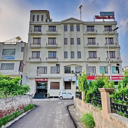 Vivo Hotels Jalandhar Esterno foto