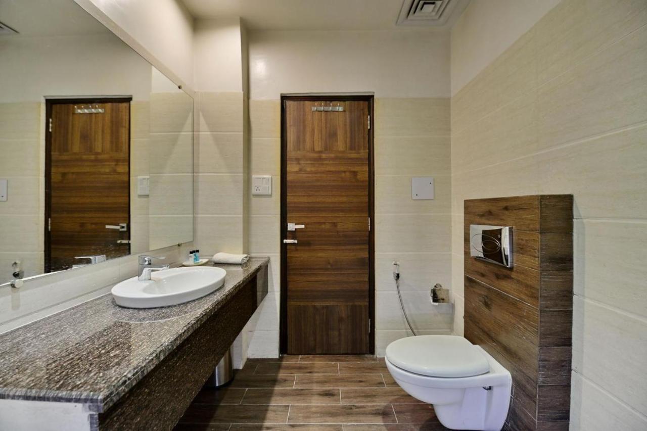 Vivo Hotels Jalandhar Esterno foto